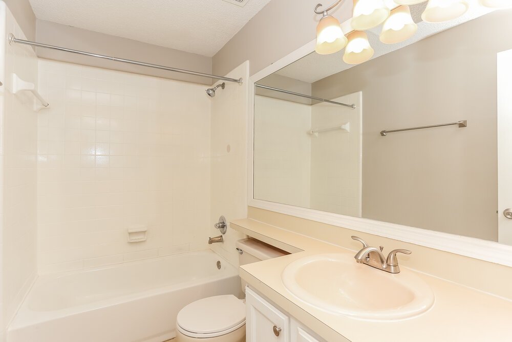 3-Bed Rental on 1266 Bee St photo 15
