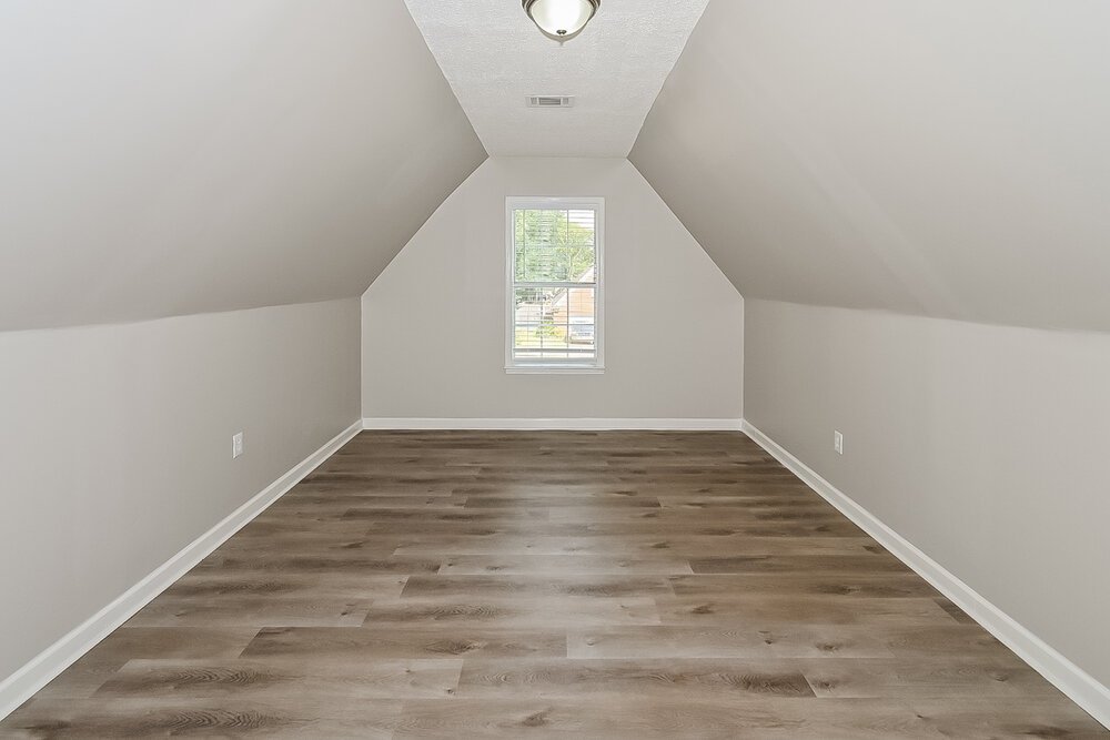 4-Bed Rental on 5759 Michaelson Dr photo 15