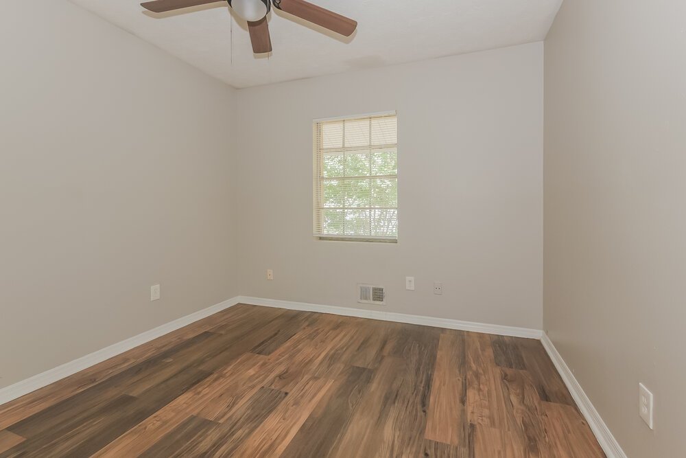 3-Bed Rental on 4522 Doral Dr photo 15