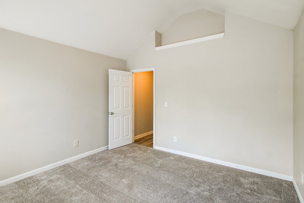 5-Bed Rental on 5848 El Segundo photo 15