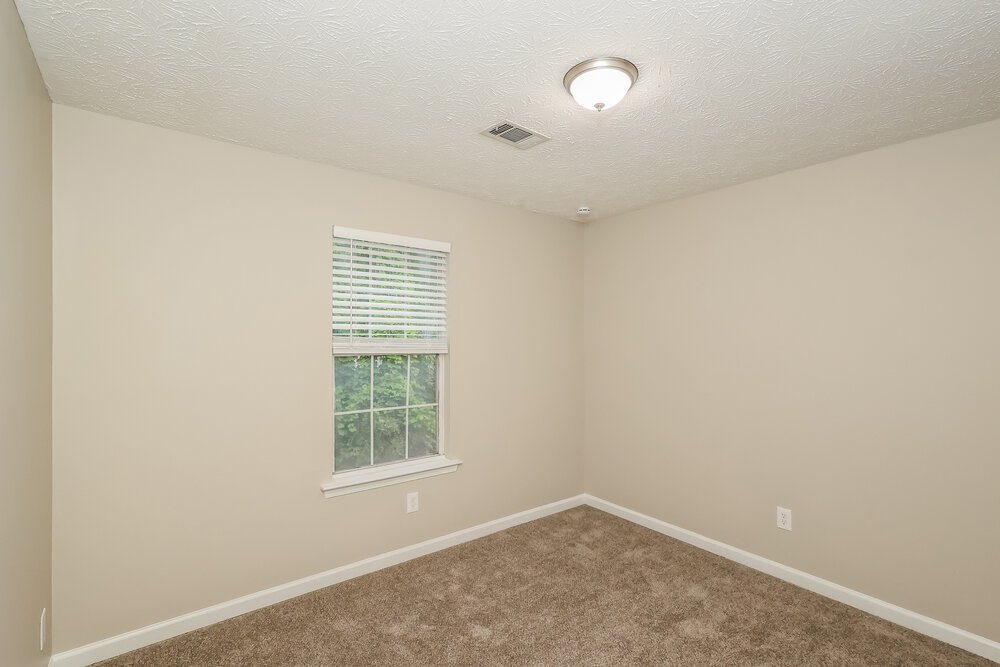 3-Bed Rental on 5599 Rock Shoals photo 15