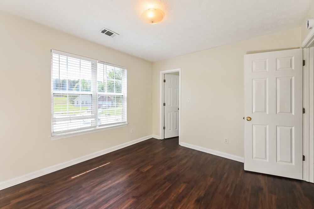 3-Bed Rental on 564 Kirtley Ct photo 15
