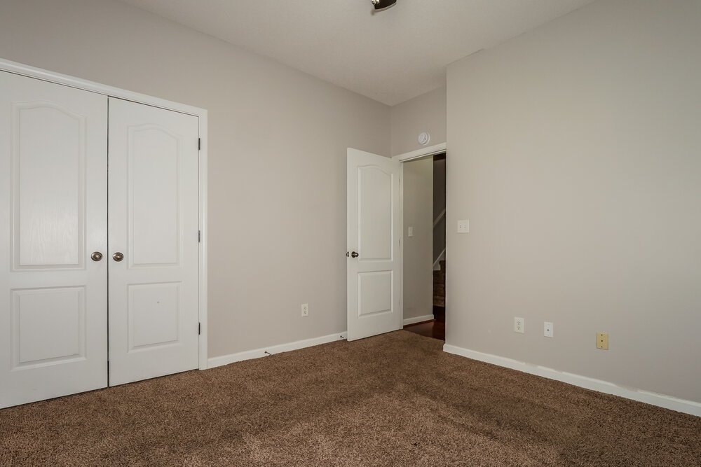 4-Bed Rental on 9555 Morning Shadow photo 15