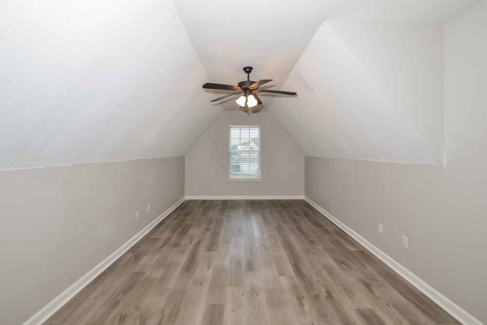 4-Bed Rental on 9007 Billy Pat photo 15