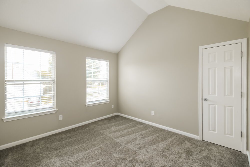 4-Bed Rental on 80 Greenway Dr photo 15