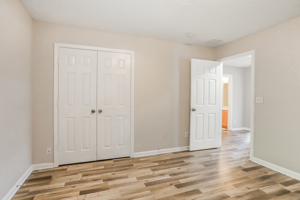 4-Bed Rental on 7242 Rampart Ridge photo 15