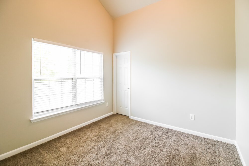4-Bed Rental on 412 Peterson Dr photo 15