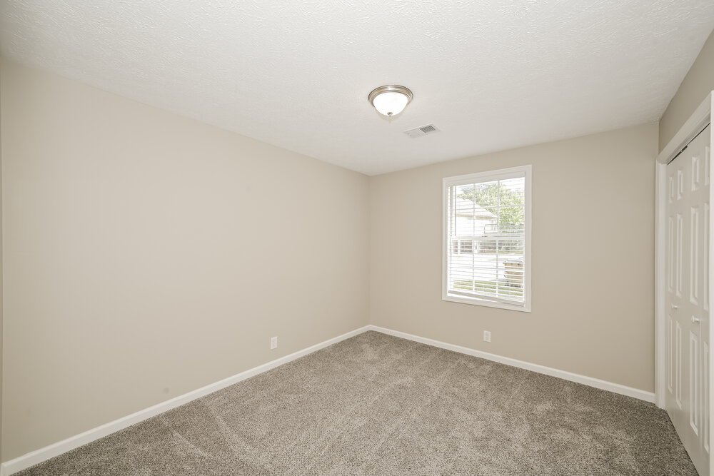 3-Bed Rental on 1204 Cedarhill Dr photo 15