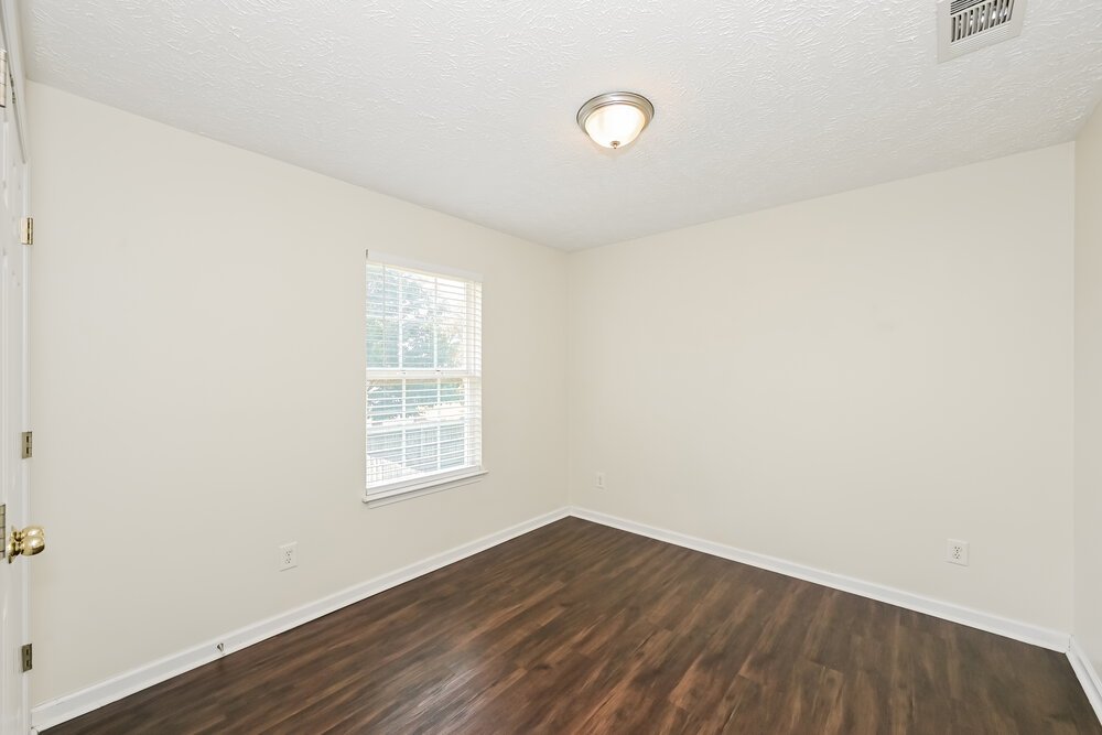 3-Bed Rental on 305 Indian Park photo 15