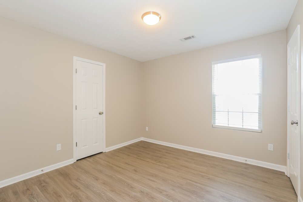 4-Bed Rental on 1052 Navaho Trl photo 15