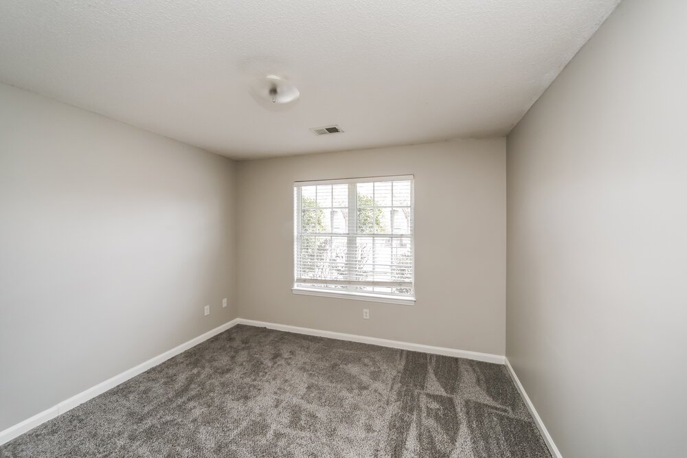 3-Bed Rental on 1719 Brentford Cv photo 15