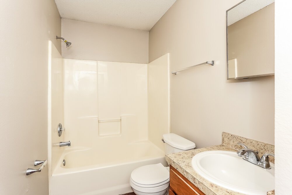 3-Bed Rental on 2268 W 44th photo 15