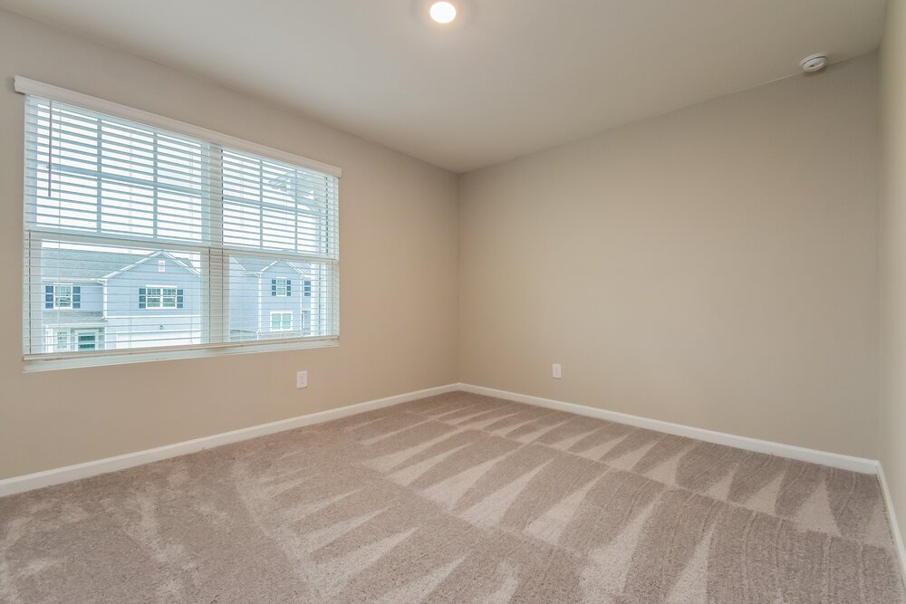 4-Bed Rental on 525 Knightsbridge Lane photo 15