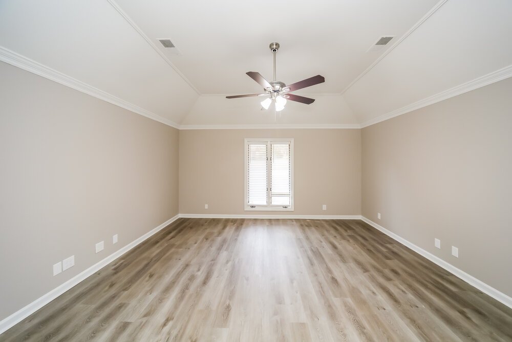 3-Bed Rental on 6404 Evergreen Dr photo 15
