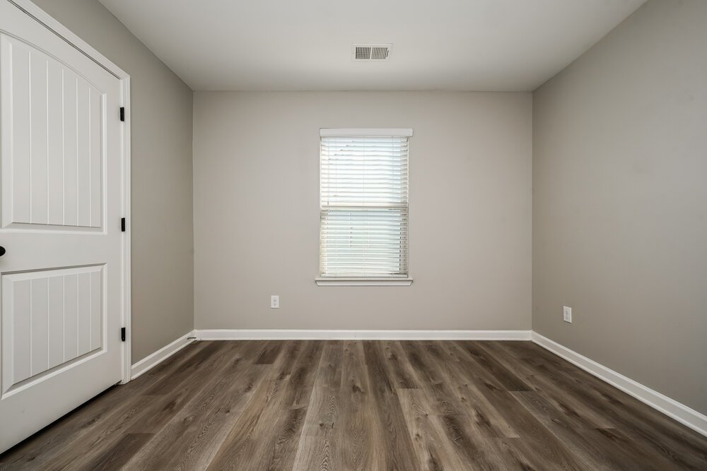 4-Bed Rental on 221 Magnaview Dr photo 15