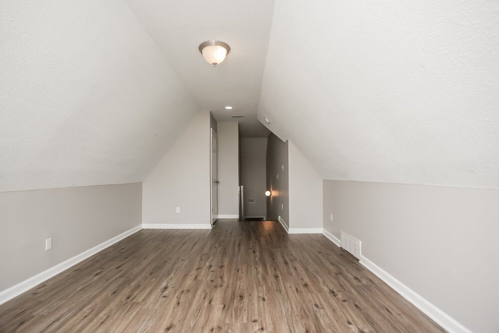 4-Bed Rental on 1531 Carlton Ridge photo 15
