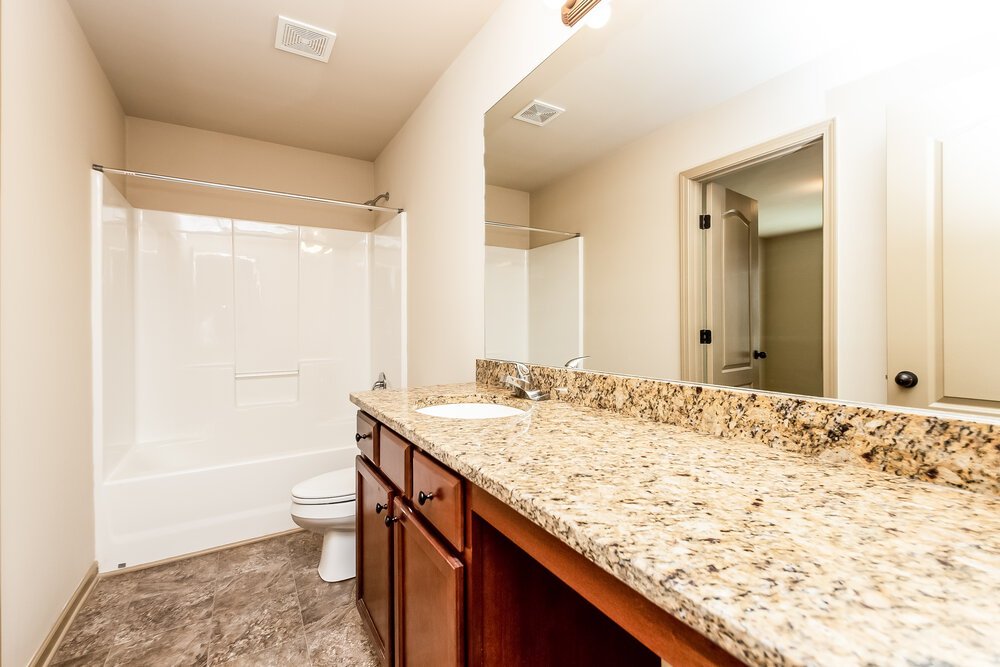 5-Bed Rental on 1971 Bridle Rd photo 16