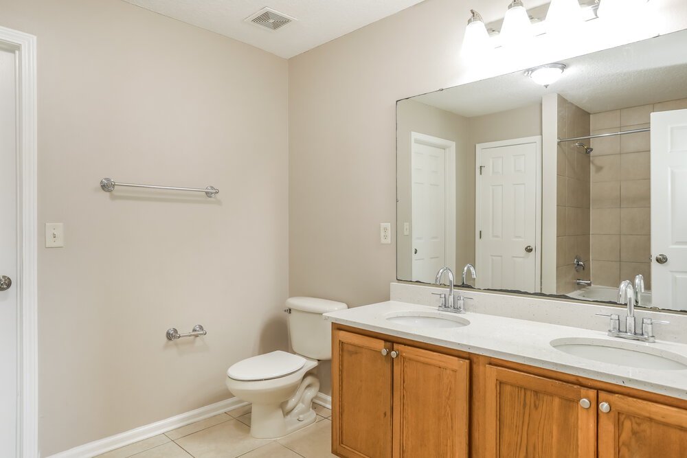 4-Bed Rental on 7242 Rampart Ridge photo 16