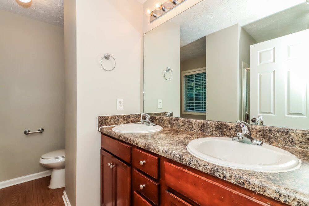 4-Bed Rental on 97 Summer Creek photo 16