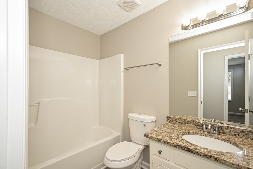 3-Bed Rental on 1204 Cedarhill Dr photo 16