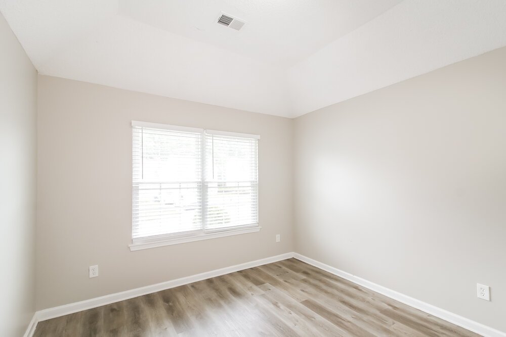 4-Bed Rental on 7210 Mahogany Dr photo 16