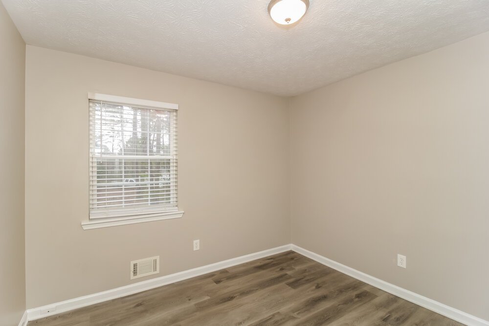 4-Bed Rental on 6492 Meadow Lark photo 16