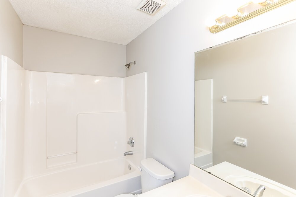 3-Bed Rental on 1142 Red Fern photo 16
