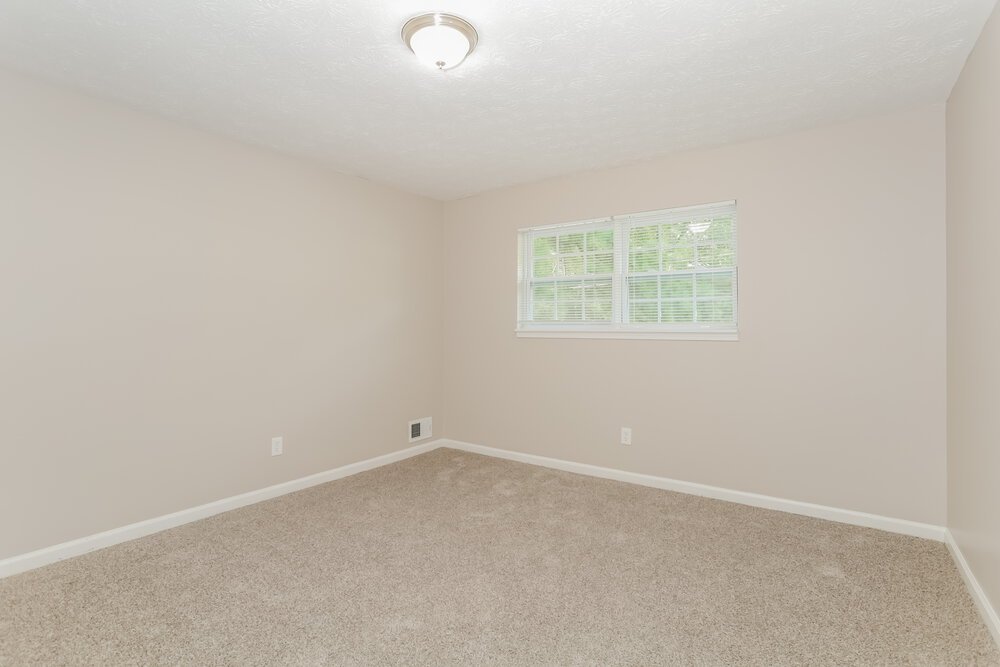 4-Bed Rental on 5969 Twilight Trl photo 16