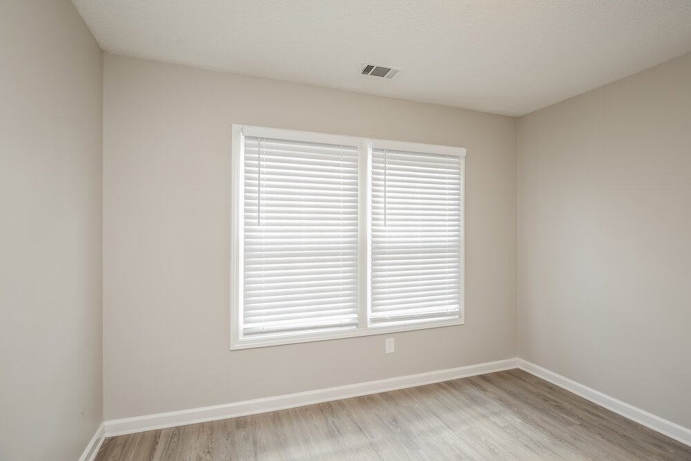 4-Bed Rental on 802 Pinder Point photo 16