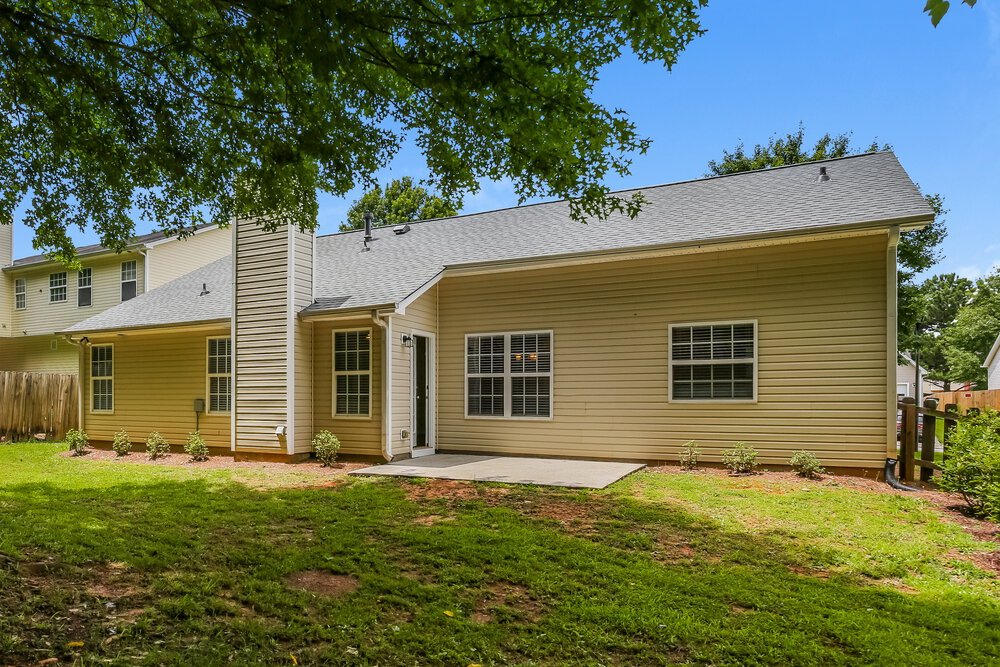 3-Bed Rental on 785 Ashland Park photo 16