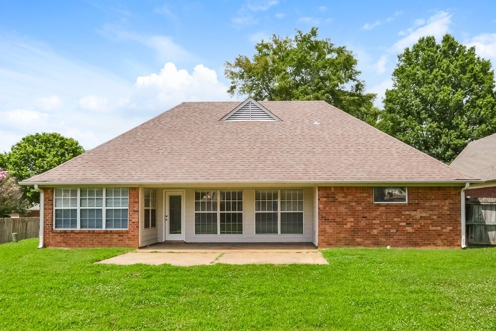 3-Bed Rental on 1859 Winners Circle photo 16