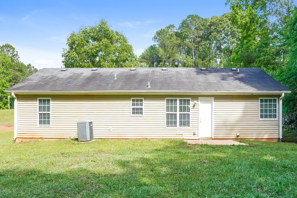 4-Bed Rental on 243 Rocky Point photo 16
