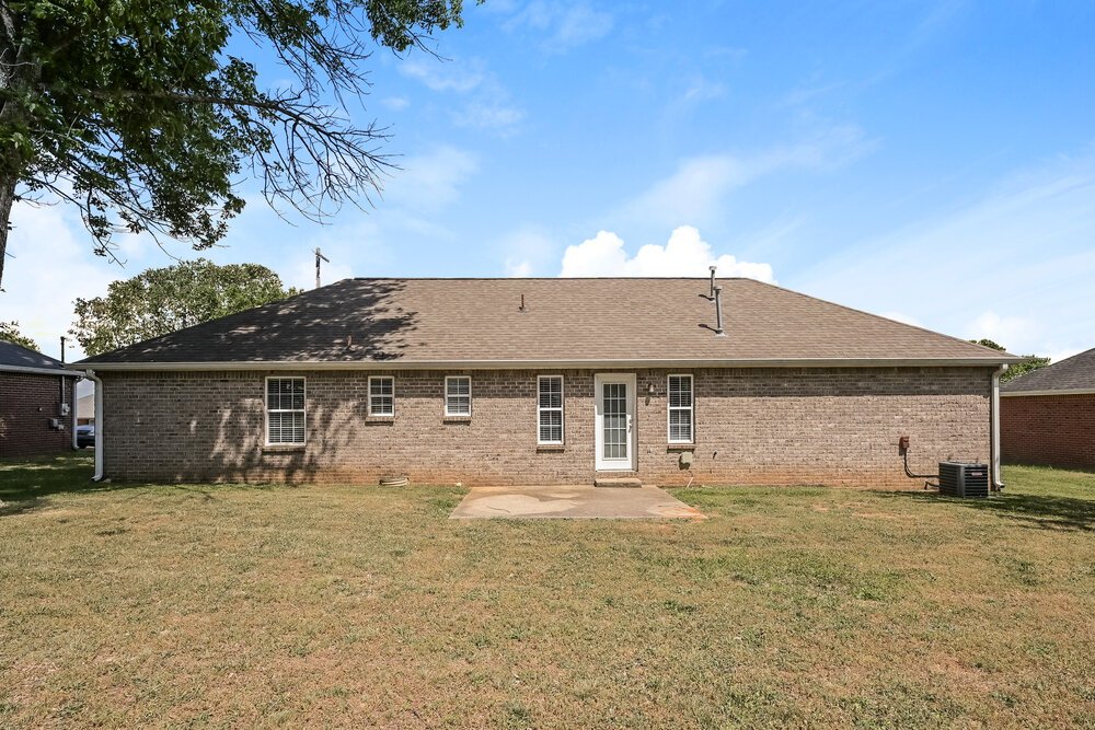 3-Bed Rental on 10007 Nevada Ave photo 16