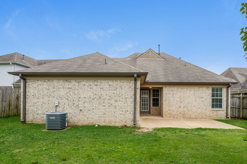 3-Bed Rental on 7959 Ridgedale Dr photo 16