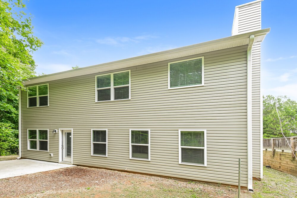 4-Bed Rental on 466 Fieldcrest Drive photo 16