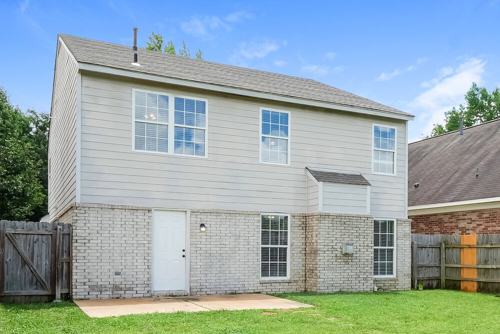 3-Bed Rental on 7335 Red Maple photo 16