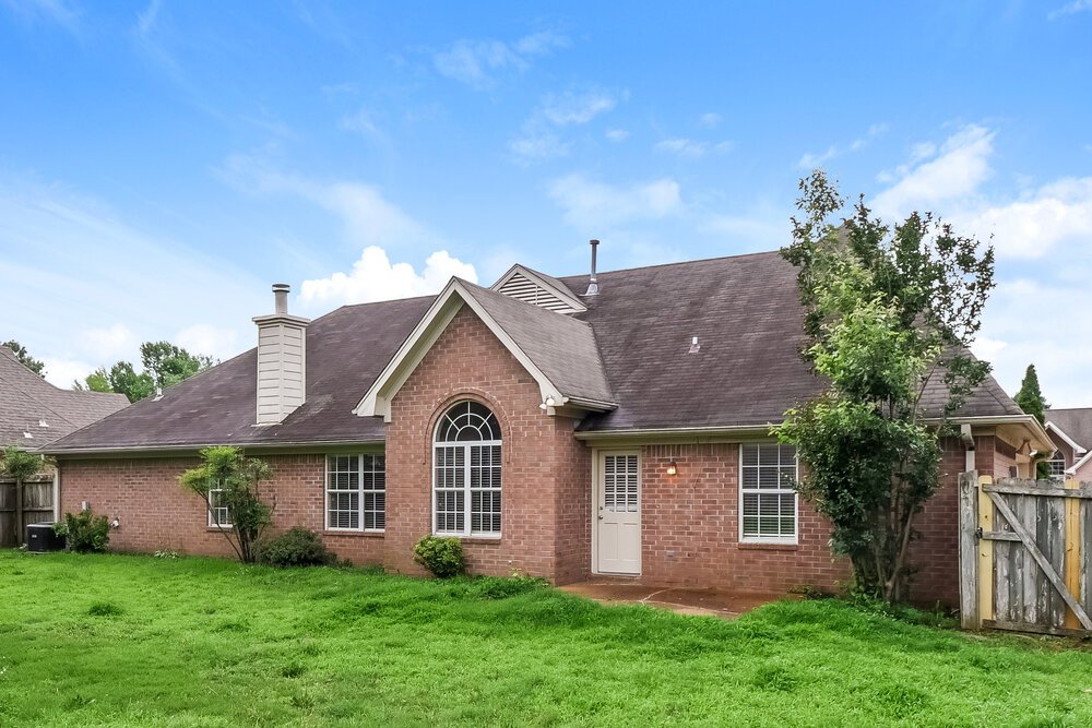 3-Bed Rental on 6658 Raner Cv photo 16