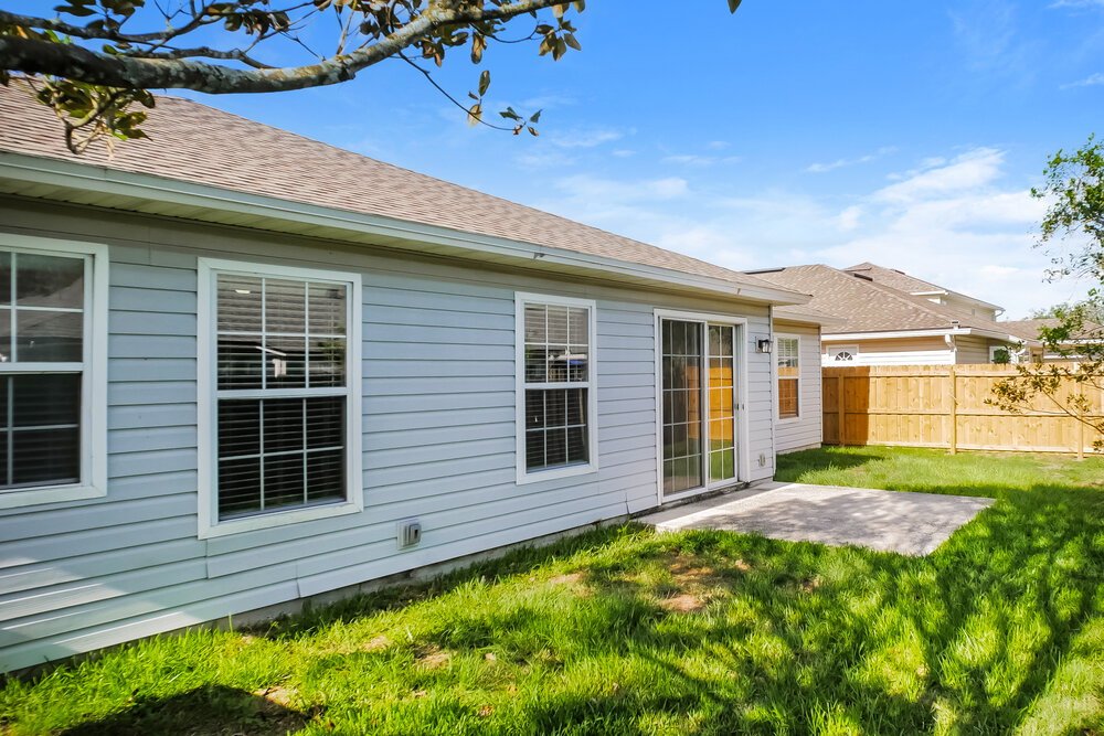 3-Bed Rental on 1417 Heather Ct photo 16