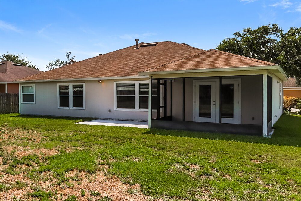 4-Bed Rental on 2732 Woodsdale Dr photo 16