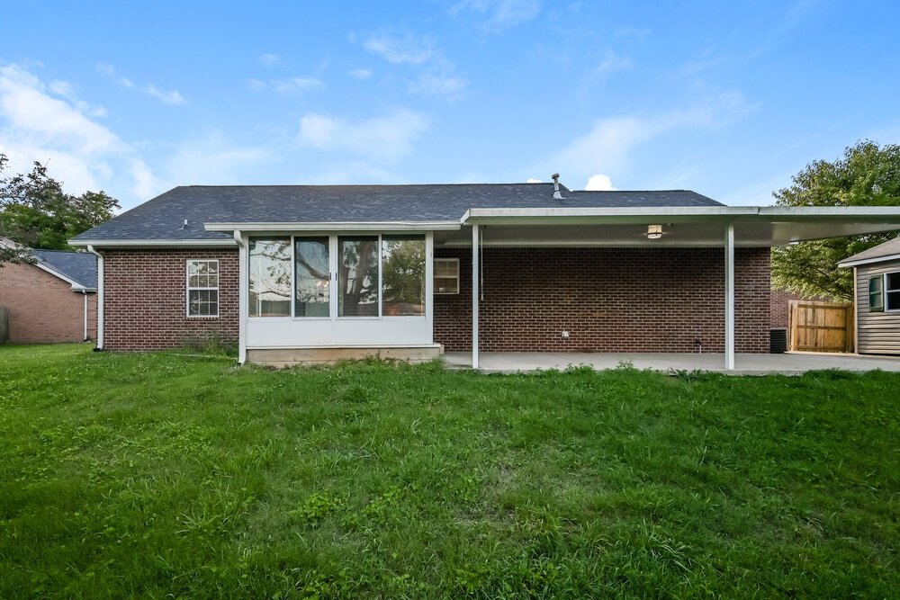 3-Bed Rental on 407 Cindi Ct photo 16