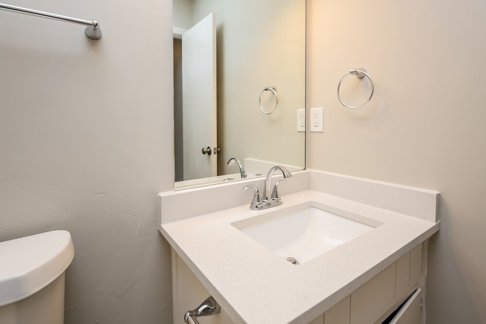 3-Bed Rental on 649 Edwards Ct photo 17