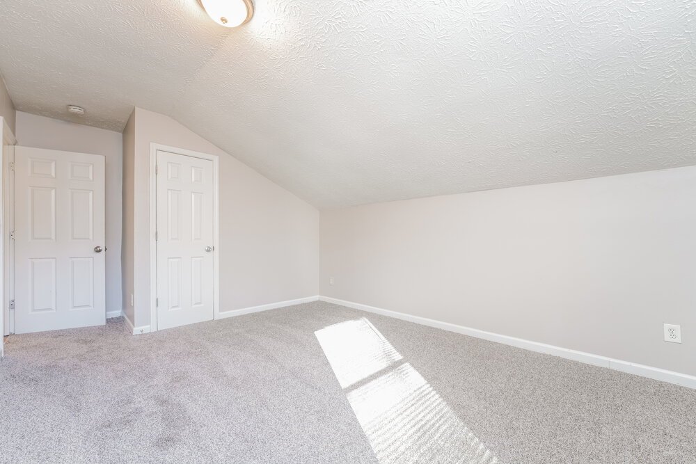 4-Bed Rental on 4955 Windsor Downs photo 17