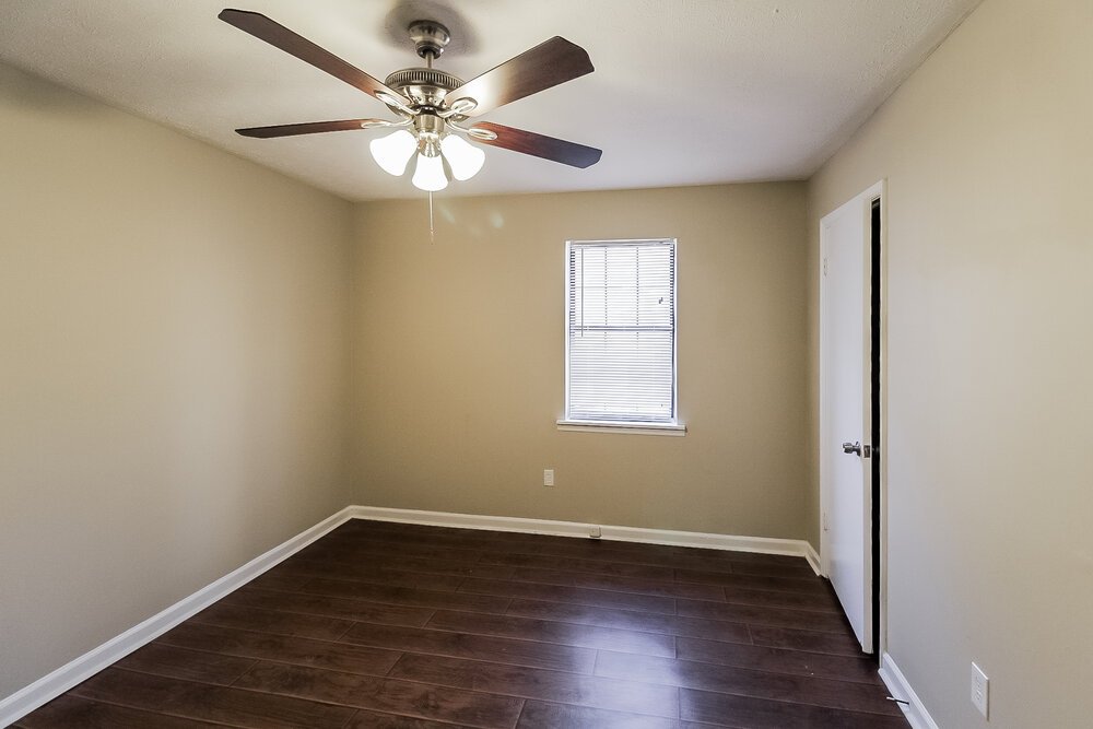 3-Bed Rental on 119 Richard Way photo 17