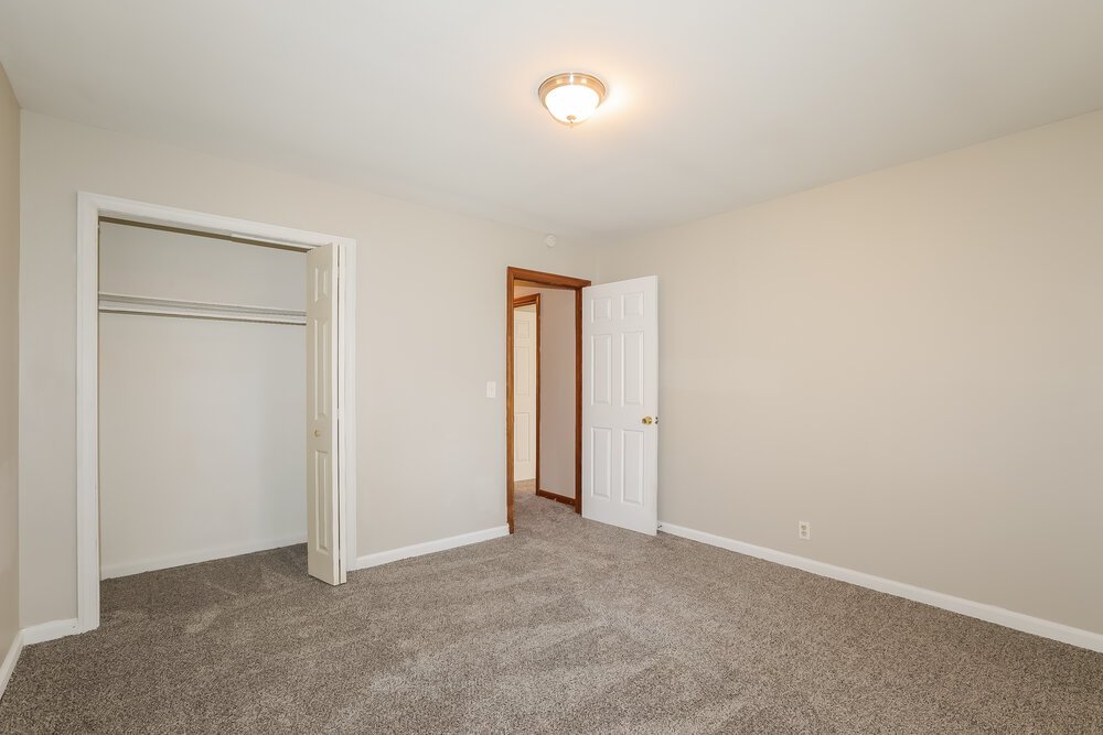2-Bed Rental on 2147 Camp Circle photo 17