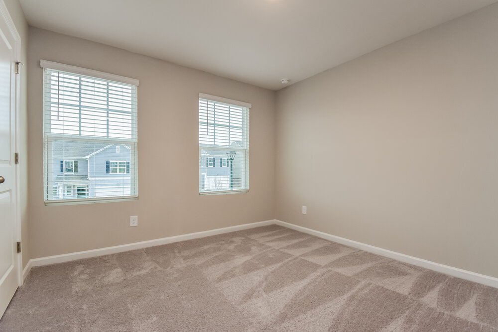 4-Bed Rental on 525 Knightsbridge Lane photo 17