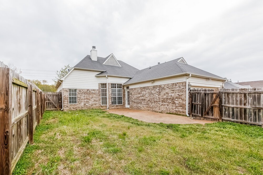 3-Bed Rental on 1112 Averett Ln photo 17