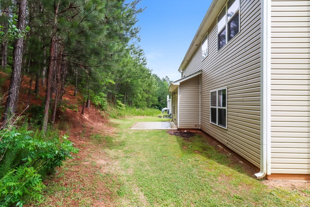 4-Bed Rental on 412 Fieldcrest Drive photo 17