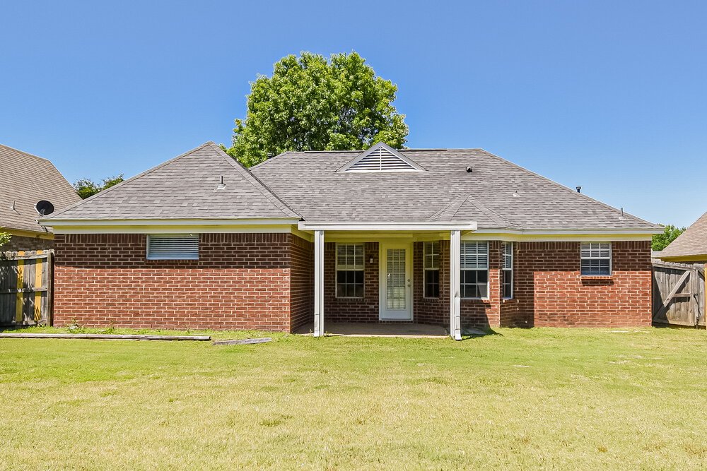 3-Bed Rental on 5746 Oakley Dr photo 17