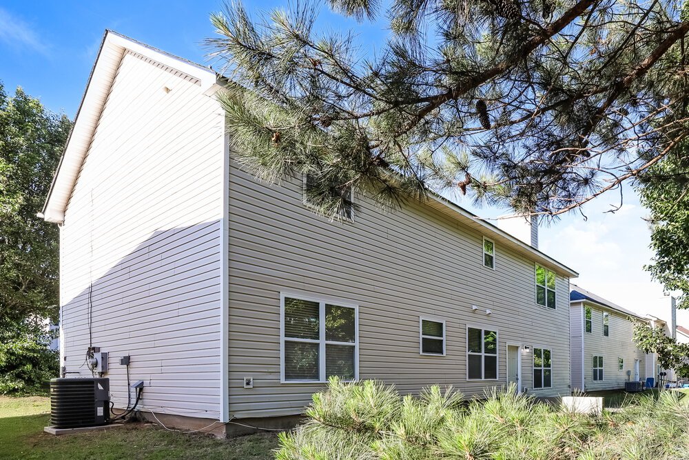4-Bed Rental on 3112 Berthas Overlook photo 17