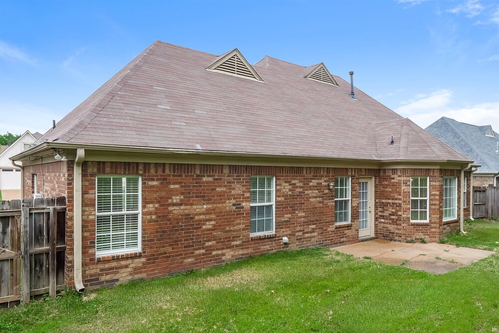 4-Bed Rental on 9555 Morning Shadow photo 17